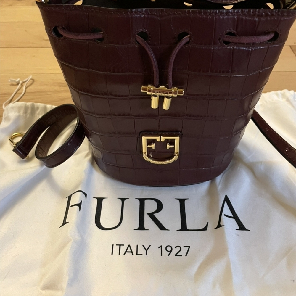 Furla Dark Red Croc-Embossed Shoulder Bag - Picture 3 of 11